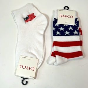 Davco LOT Set of 2 White Stars & Stripes USA American Flag Socks Womens 9-11 NEW